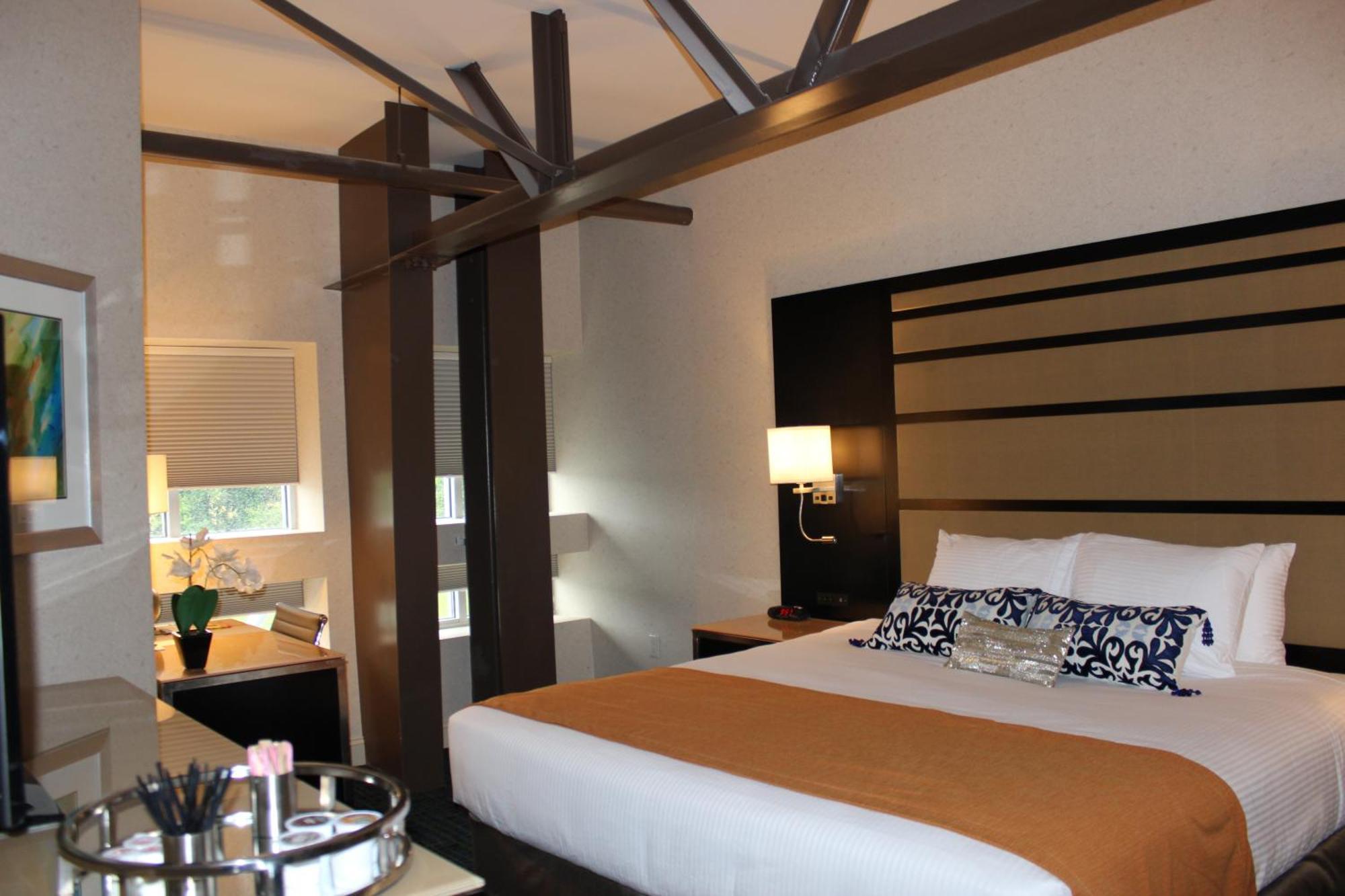 Warehouse At The Nook Hotel 4*